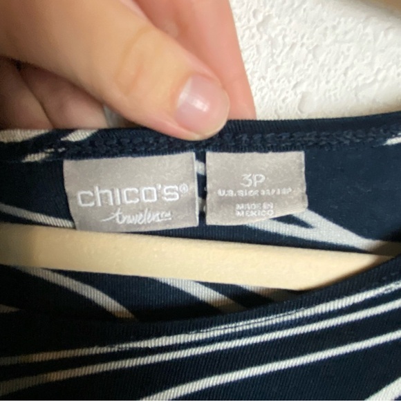 Chicos Travelers Size 3 Petite Aysmetrical Tunic Top Navy Blue White Slinky - Picture 6 of 7